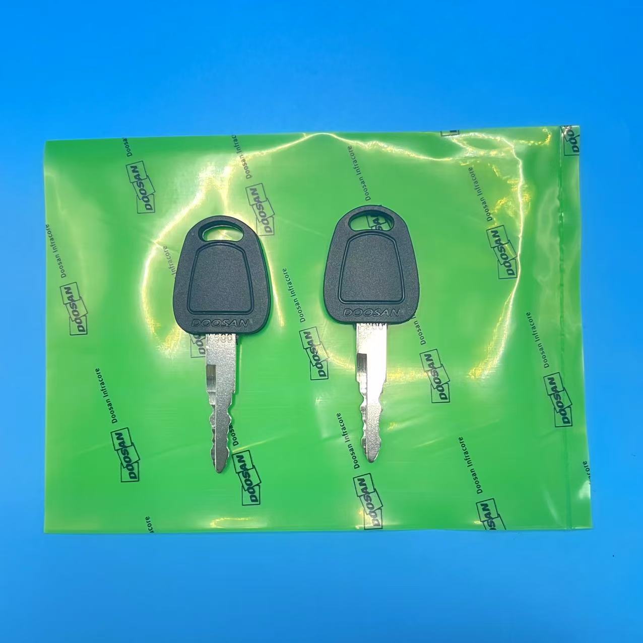 2 PCS F900 Key For Deawoo Doos - Heavy Equipment Bobcat ulasan dan harga