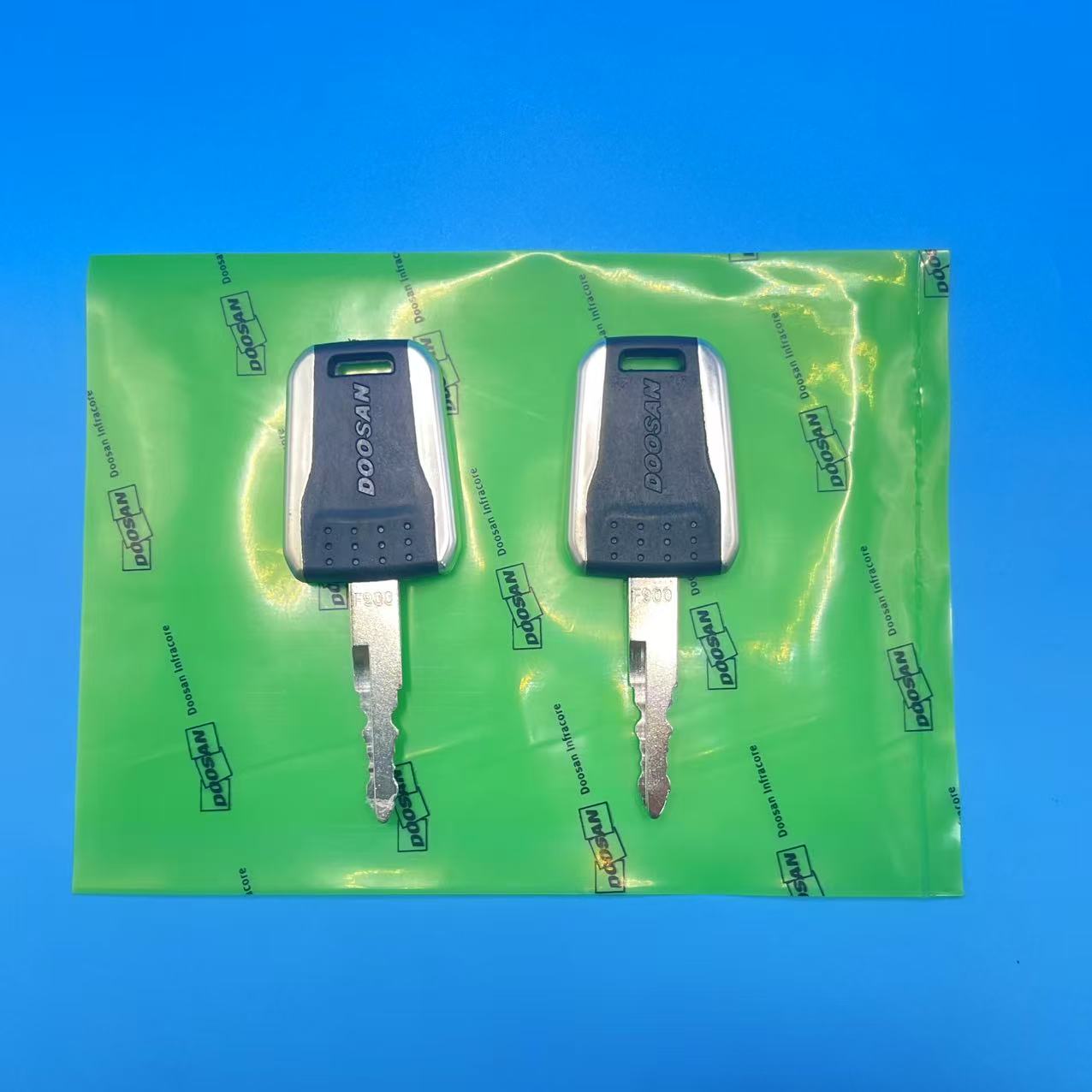 2 PCS F900 Key For Deawoo Doos - Heavy Equipment Bobcat ulasan dan harga